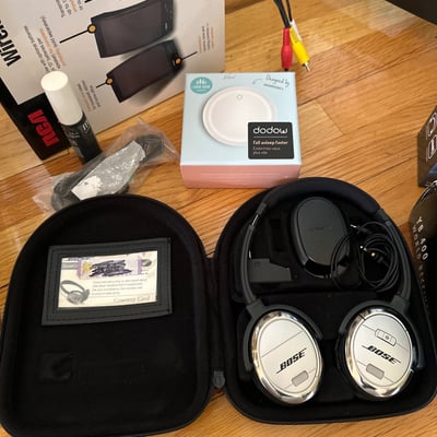 Bose headphones, Assorted audio equipment and radios - Image 6 of 10