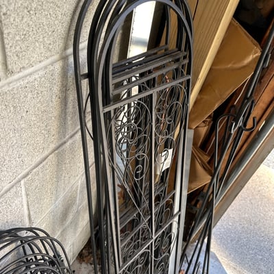 Set of wrought-iron garden trellises, More  - Image 9 of 9