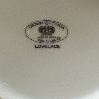 Fitz and Floyd Lovelace China Dinnerware Set - Image 12 of 16