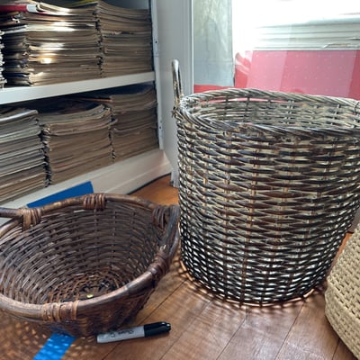 Assorted wicker baskets with gift wrap supplies - Image 3 of 7