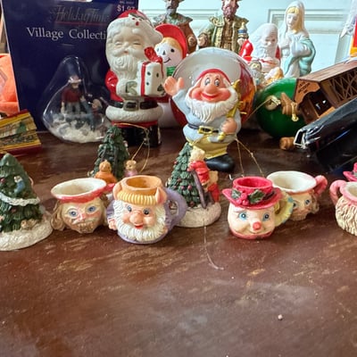 Lumistella, Lefton, Precious Moments and more Christmas Figurines and Ornaments Collection - Image 11 of 26