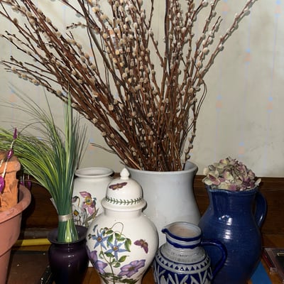Betschdorf Vase, Port Meirion Botanic Garden vases and more - Image 1 of 11