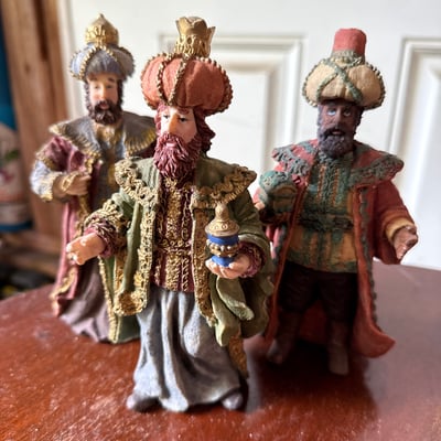 Lumistella, Lefton, Precious Moments and more Christmas Figurines and Ornaments Collection - Image 20 of 26