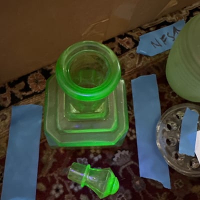 Uranium glass decanter,bowl, more  - Image 5 of 8
