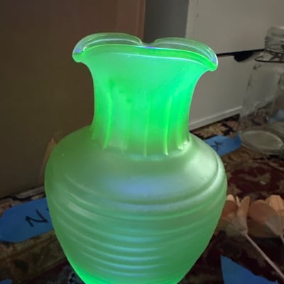 Uranium frosted glass vase, more  - Image 1 of 7