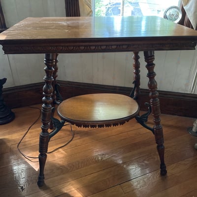Vintage wooden table with two-tier design - Image 3 of 9