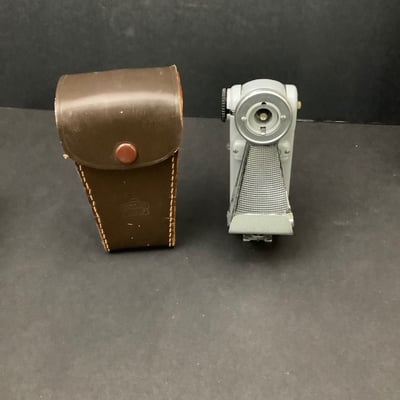 Camera Gear From Yesteryear - Image 17 of 23