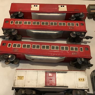 Vintage Lionel Trains - Image 3 of 15