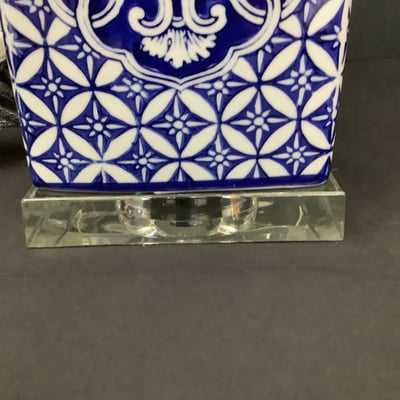 Jonathan Y Blue and White Chinoiserie Lamp - Image 5 of 6