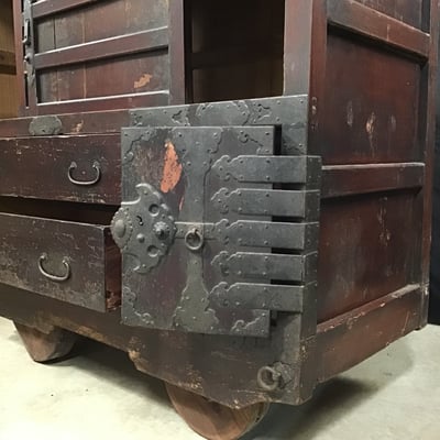 Antique Japanese Kuruma Tansu Chest - Image 5 of 8