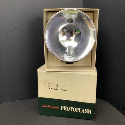 Camera Gear From Yesteryear - Image 14 of 23