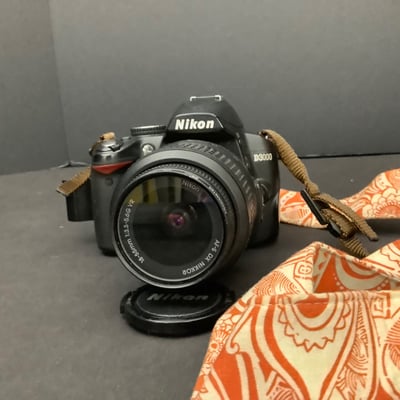 Nikon D3000, D70S Cameras & Accessories - Image 9 of 22