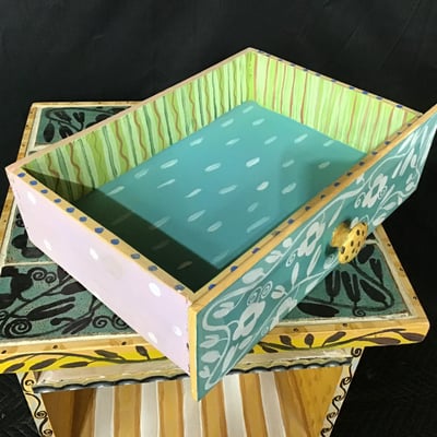 Decorative Shelf & Windsor Chairs - Image 4 of 18