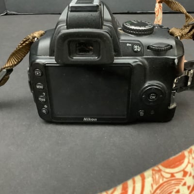 Nikon D3000, D70S Cameras & Accessories - Image 12 of 22