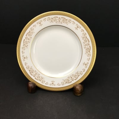 Royal Doulton From Shreve, Crump and Low - Image 5 of 12
