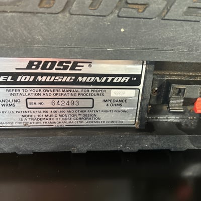 Vintage Stereo, JVC MP3 player, Bose speakers  - Image 3 of 11