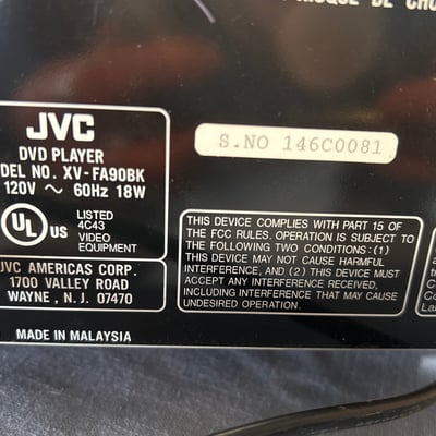 Vintage Stereo, JVC MP3 player, Bose speakers  - Image 8 of 11