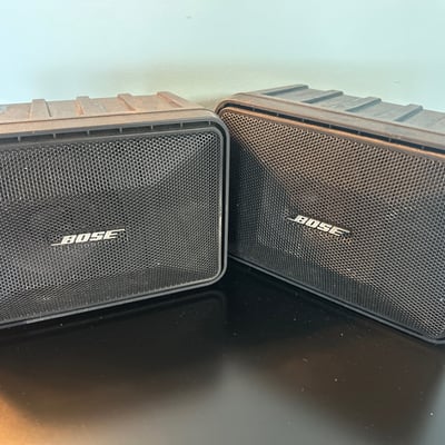 Vintage Stereo, JVC MP3 player, Bose speakers  - Image 2 of 11