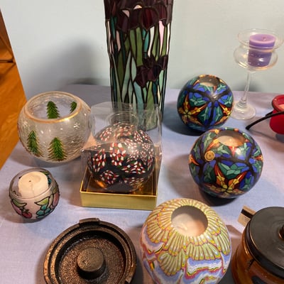 Assorted decorative glass and candle holders - Image 4 of 4