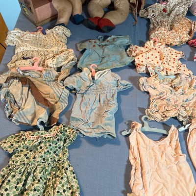 3 Vintage dolls with clothing and storage boxes - Image 6 of 10