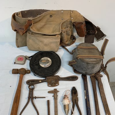 Collection of vintage hand tools and accessory kit - Image 2 of 4