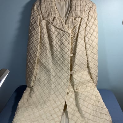 Collection of vintage women's jackets, coats, and separates - Image 3 of 10