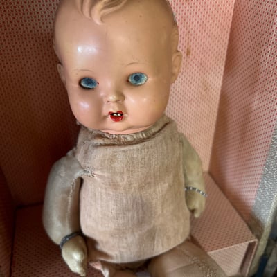 3 Vintage dolls with clothing and storage boxes - Image 8 of 10