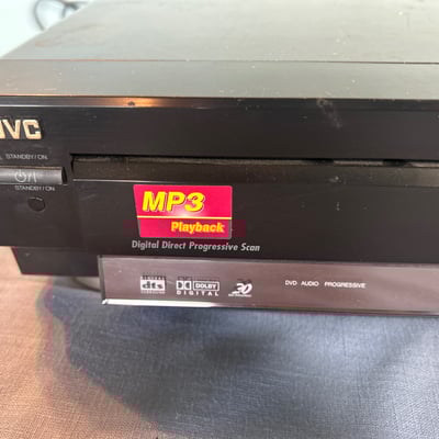 Vintage Stereo, JVC MP3 player, Bose speakers  - Image 7 of 11