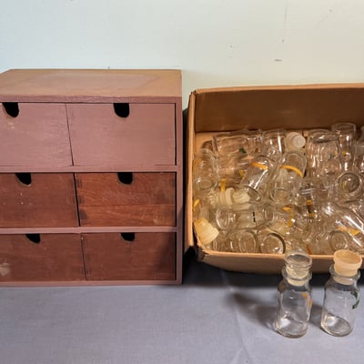 Small wooden 6-drawer organizer and glass spice jars. - Image 1 of 3