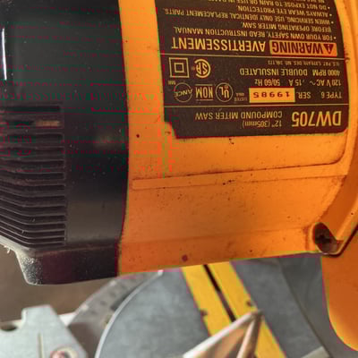 Delta compound miter saw - Image 3 of 4