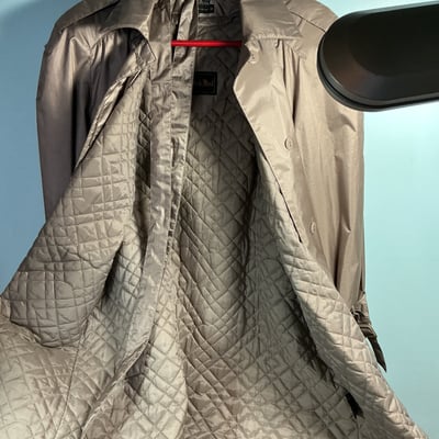 Assorted coats and jackets with fur, wool, and shearling linings - Image 11 of 13