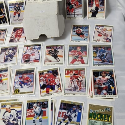 1991-92 OPC Premier Complete Hockey Set of 198  - Image 2 of 15