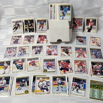 1991-92 OPC Premier Complete Hockey Set of 198  - Image 1 of 15