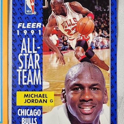 Vintage Michael Jordan Bulls cards  - Image 3 of 8