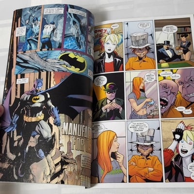 Detective Comics #1000 1940s Variant Cover by Bruce Timm DC Comics May 2019 - Image 13 of 14