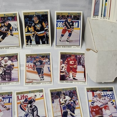 1991-92 OPC Premier Complete Hockey Set of 198  - Image 7 of 15