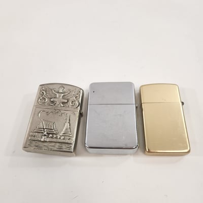 3 Collectible Lighters - Image 2 of 4