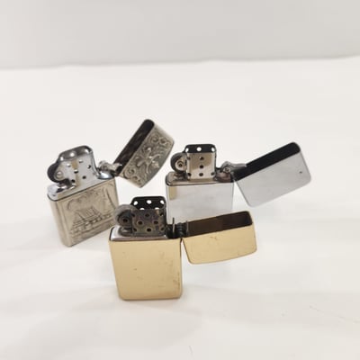 3 Collectible Lighters - Image 4 of 4