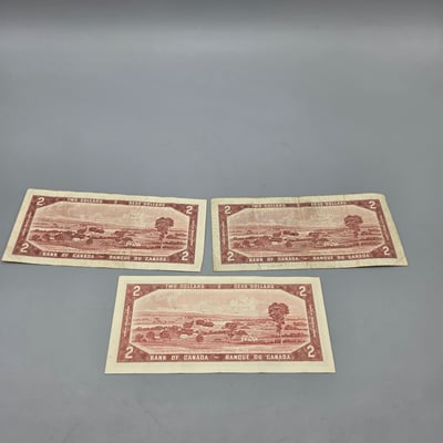 Canada $2 Bills x 3 - Image 2 of 2