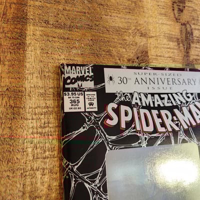Amazing Spiderman #365 & 30th Anniversary Hologram Issues - Image 3 of 3