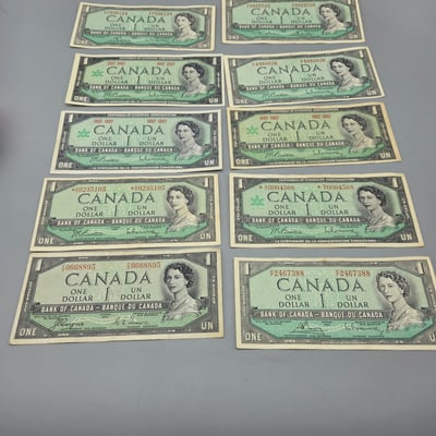 Canda $1 Bills x 10 - Image 3 of 4