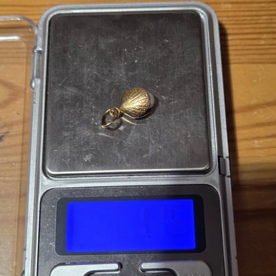 18K Gold Pendant/Charm - Image 6 of 6