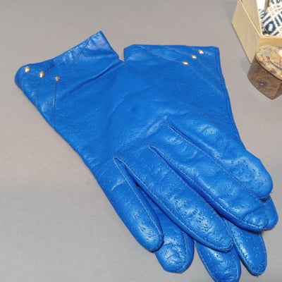 Assorted decorative boxes and accessories - Image 2 of 26