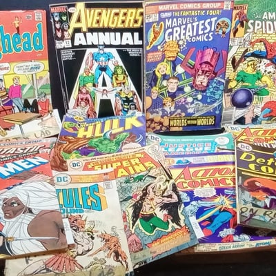 Vintage Marvel / DC Comics - Image 1 of 12