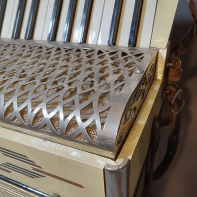 Hohner Student III Accordian - Image 9 of 17