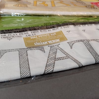 Vintage Kitsch-en - Image 22 of 24