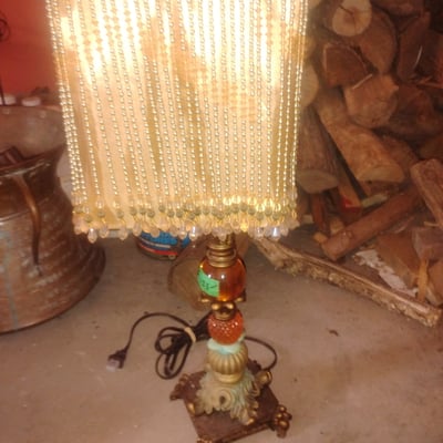 Beaded fringe lampshade table lamp amber glass - Image 2 of 2