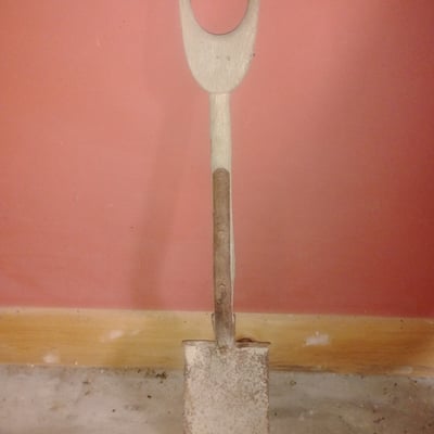 Wooden-handled shovel-like digging tool - Image 3 of 3