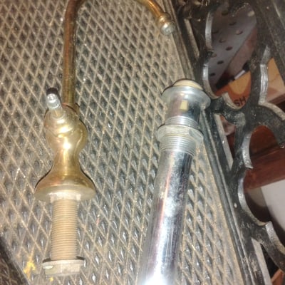 Brass curved valve stem and chrome threaded rod - Image 1 of 1