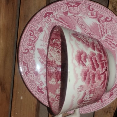 Pink transferware teacup and saucer by Enoch Woods (Wood & Sons), England - Image 1 of 2